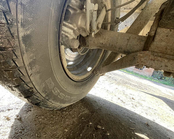 Белый Ивеко Дейли, объемом двигателя 2.29 л и пробегом 400 тыс. км за 6000 $, фото 3 на Automoto.ua