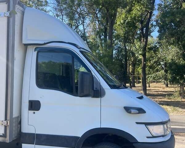 Білий Івеко Дейлі, об'ємом двигуна 3 л та пробігом 250 тис. км за 7500 $, фото 1 на Automoto.ua