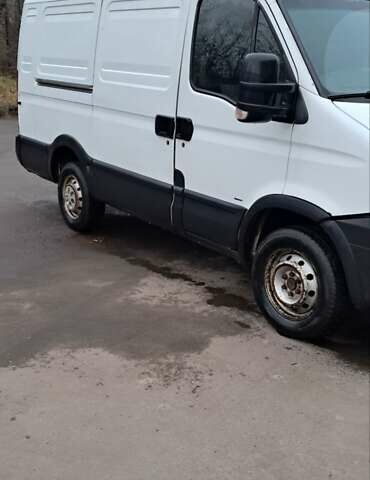 Білий Івеко Дейлі, об'ємом двигуна 2.3 л та пробігом 289 тис. км за 8000 $, фото 3 на Automoto.ua