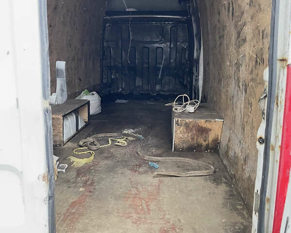 Белый Ивеко Дейли, объемом двигателя 3 л и пробегом 250 тыс. км за 11500 $, фото 4 на Automoto.ua