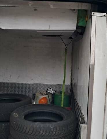 Білий Івеко Дейлі, об'ємом двигуна 2.3 л та пробігом 289 тис. км за 8000 $, фото 5 на Automoto.ua