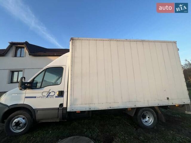 Белый Ивеко Дейли, объемом двигателя 3 л и пробегом 580 тыс. км за 8500 $, фото 2 на Automoto.ua