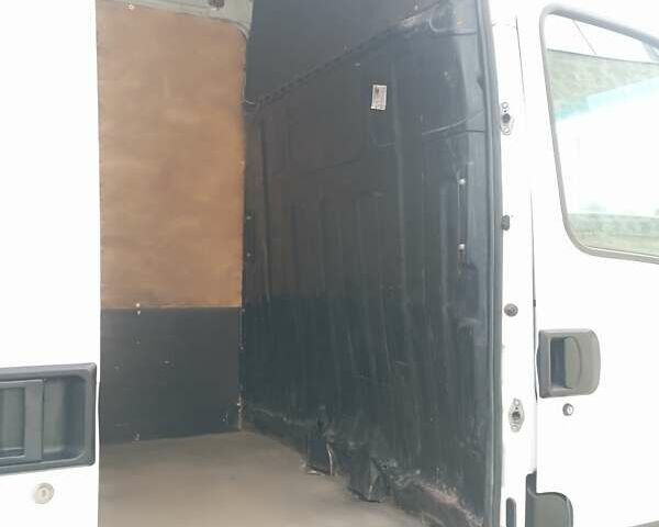 Ивеко Дейли 2012 в Тернополе на Automoto.ua Белый Ивеко Дейли, объемом двигателя 3 л и пробегом 301 тыс. км за 9800 $, фото 15 на Automoto.ua