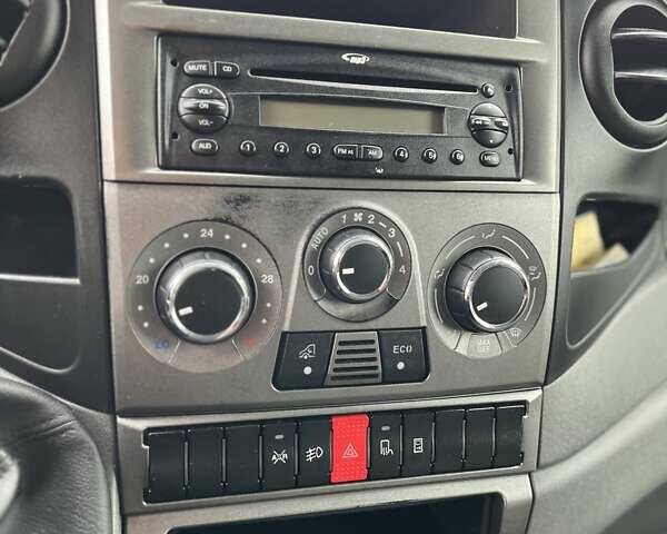 Белый Ивеко Дейли, объемом двигателя 3 л и пробегом 123 тыс. км за 23500 $, фото 38 на Automoto.ua