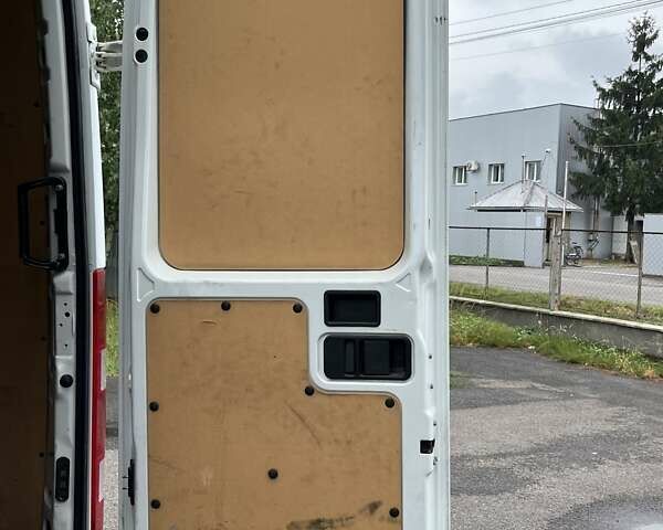 Белый Ивеко Дейли, объемом двигателя 3 л и пробегом 123 тыс. км за 23500 $, фото 53 на Automoto.ua