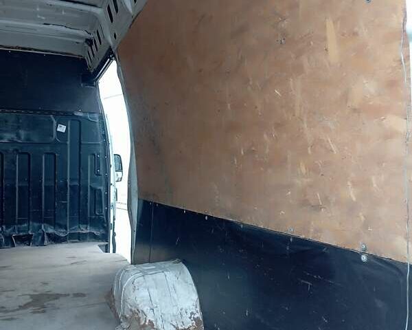 Ивеко Дейли 2012 в Тернополе на Automoto.ua Белый Ивеко Дейли, объемом двигателя 3 л и пробегом 301 тыс. км за 9800 $, фото 11 на Automoto.ua