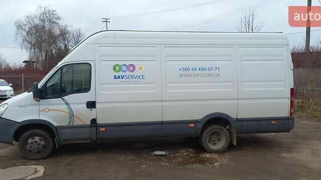 Білий Івеко Дейлі, об'ємом двигуна 3 л та пробігом 325 тис. км за 9300 $, фото 1 на Automoto.ua