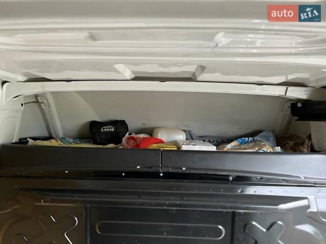 Белый Ивеко Дейли, объемом двигателя 3 л и пробегом 123 тыс. км за 23500 $, фото 49 на Automoto.ua
