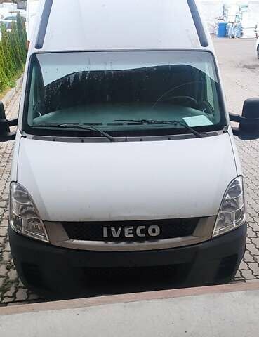 Білий Івеко Дейлі, об'ємом двигуна 3 л та пробігом 324 тис. км за 11000 $, фото 10 на Automoto.ua