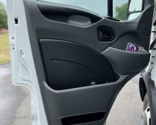 Белый Ивеко Дейли, объемом двигателя 3 л и пробегом 123 тыс. км за 23500 $, фото 21 на Automoto.ua