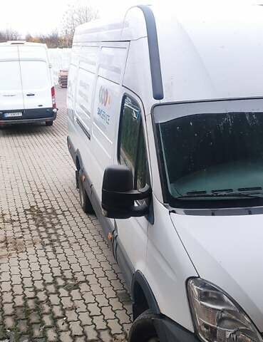 Білий Івеко Дейлі, об'ємом двигуна 3 л та пробігом 324 тис. км за 11000 $, фото 8 на Automoto.ua