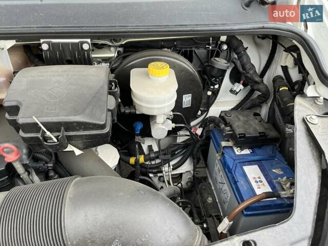 Белый Ивеко Дейли, объемом двигателя 3 л и пробегом 123 тыс. км за 23500 $, фото 57 на Automoto.ua