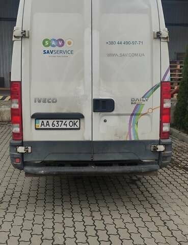 Білий Івеко Дейлі, об'ємом двигуна 3 л та пробігом 324 тис. км за 11000 $, фото 1 на Automoto.ua
