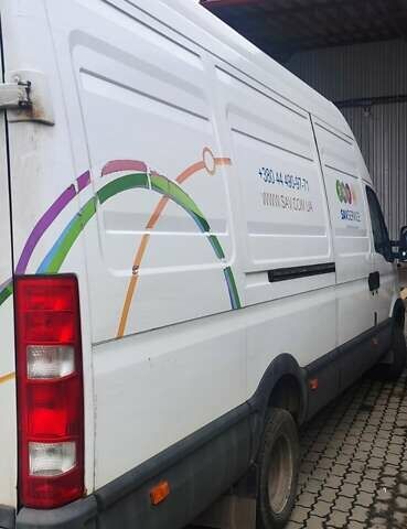 Білий Івеко Дейлі, об'ємом двигуна 3 л та пробігом 324 тис. км за 11000 $, фото 2 на Automoto.ua