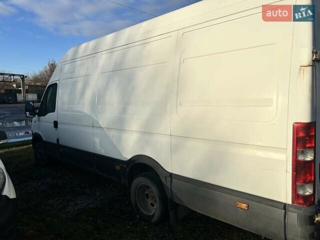 Белый Ивеко Дейли, объемом двигателя 3 л и пробегом 322 тыс. км за 8800 $, фото 7 на Automoto.ua