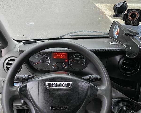 Білий Івеко Дейлі, об'ємом двигуна 3 л та пробігом 808 тис. км за 21000 $, фото 23 на Automoto.ua