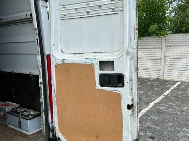 Білий Івеко Дейлі, об'ємом двигуна 3 л та пробігом 453 тис. км за 11500 $, фото 59 на Automoto.ua