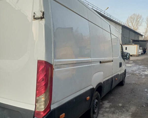 Білий Івеко Дейлі, об'ємом двигуна 2.29 л та пробігом 400 тис. км за 16700 $, фото 9 на Automoto.ua