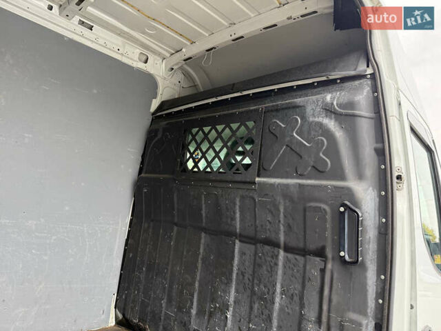 Белый Ивеко Дейли, объемом двигателя 2.29 л и пробегом 253 тыс. км за 12900 $, фото 20 на Automoto.ua