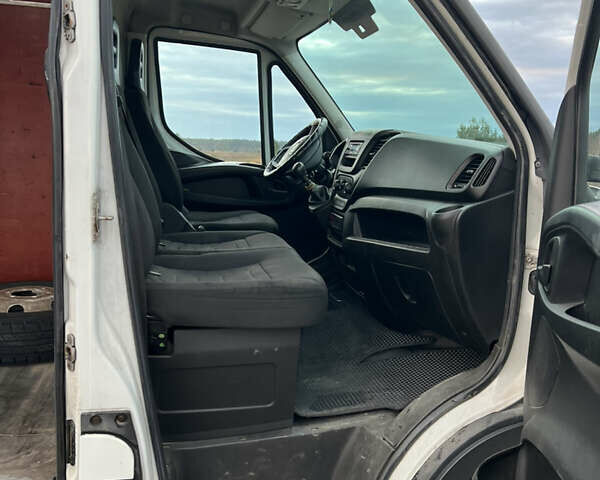 Белый Ивеко Дейли, объемом двигателя 3 л и пробегом 512 тыс. км за 16000 $, фото 18 на Automoto.ua