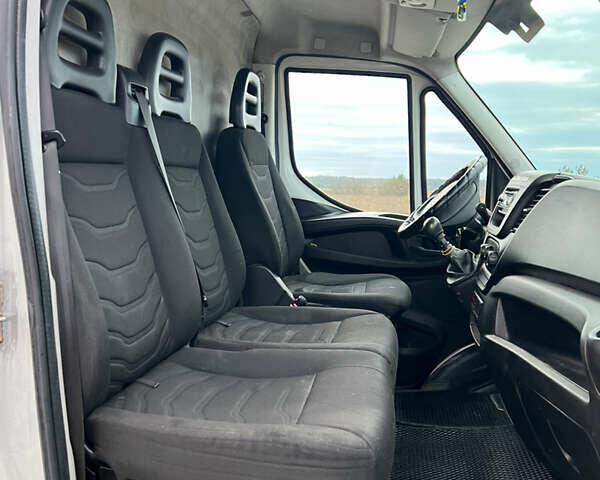 Белый Ивеко Дейли, объемом двигателя 3 л и пробегом 512 тыс. км за 16000 $, фото 19 на Automoto.ua