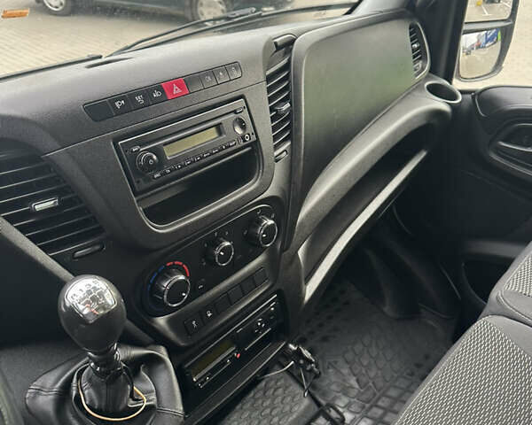 Белый Ивеко Дейли, объемом двигателя 3 л и пробегом 362 тыс. км за 22500 $, фото 18 на Automoto.ua