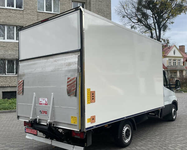 Ивеко Дейли 2016 в Львове на Automoto.ua Белый Ивеко Дейли, объемом двигателя 2.3 л и пробегом 421 тыс. км за 17300 $, фото 10 на Automoto.ua