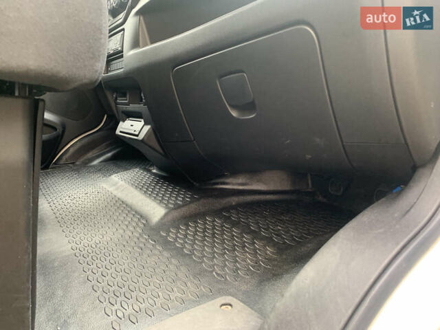 Белый Ивеко Дейли, объемом двигателя 0 л и пробегом 233 тыс. км за 24000 $, фото 40 на Automoto.ua