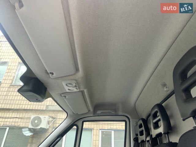Белый Ивеко Дейли, объемом двигателя 0 л и пробегом 233 тыс. км за 24000 $, фото 36 на Automoto.ua