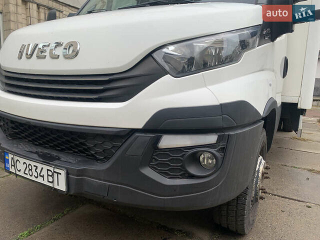 Белый Ивеко Дейли, объемом двигателя 0 л и пробегом 233 тыс. км за 24000 $, фото 2 на Automoto.ua