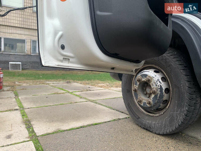 Белый Ивеко Дейли, объемом двигателя 0 л и пробегом 233 тыс. км за 24000 $, фото 28 на Automoto.ua