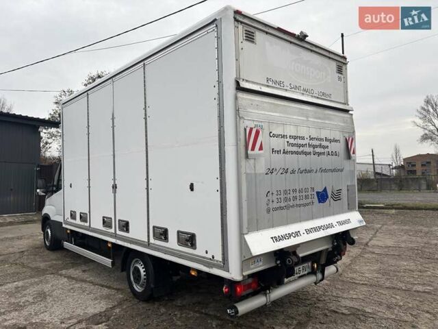 Белый Ивеко Дейли, объемом двигателя 2.3 л и пробегом 260 тыс. км за 21900 $, фото 3 на Automoto.ua