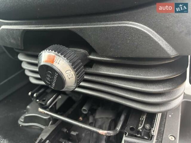 Белый Ивеко Дейли, объемом двигателя 2.3 л и пробегом 260 тыс. км за 21900 $, фото 11 на Automoto.ua