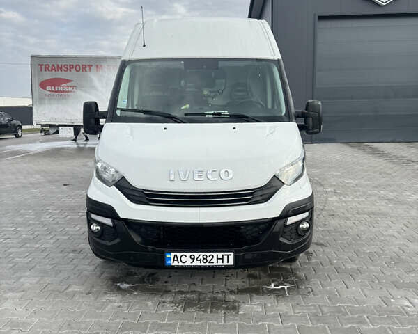 Білий Івеко Дейлі, об'ємом двигуна 2.3 л та пробігом 300 тис. км за 18999 $, фото 5 на Automoto.ua
