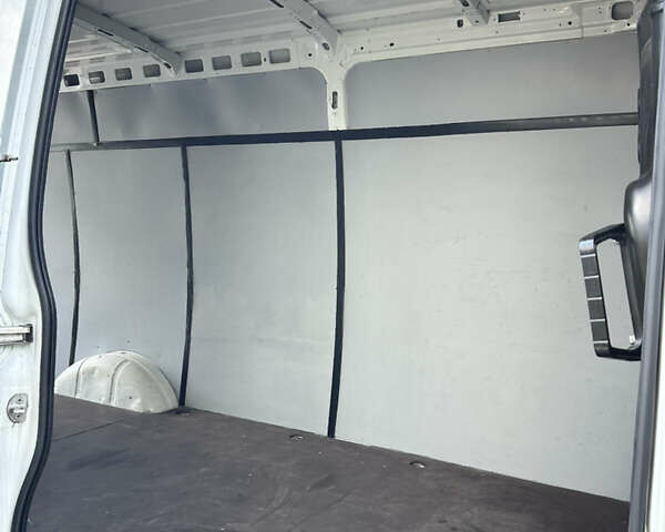 Белый Ивеко Дейли, объемом двигателя 3 л и пробегом 2 тыс. км за 20000 $, фото 22 на Automoto.ua