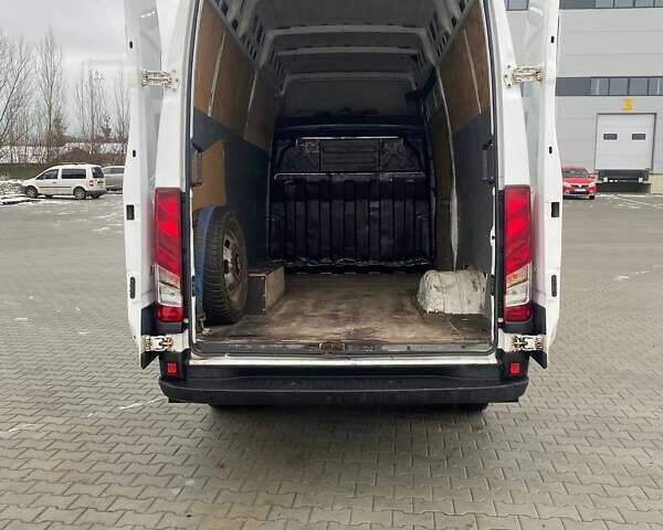 Білий Івеко Дейлі, об'ємом двигуна 3 л та пробігом 435 тис. км за 21999 $, фото 6 на Automoto.ua