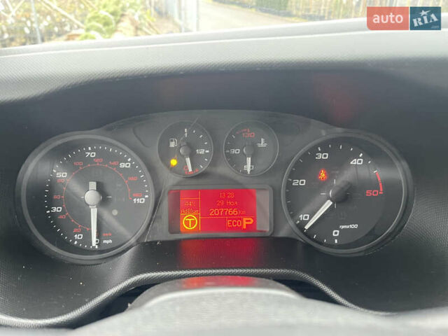 Белый Ивеко Дейли, объемом двигателя 3 л и пробегом 207 тыс. км за 27500 $, фото 12 на Automoto.ua