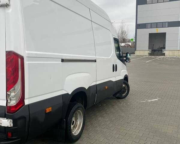 Білий Івеко Дейлі, об'ємом двигуна 3 л та пробігом 435 тис. км за 21999 $, фото 4 на Automoto.ua