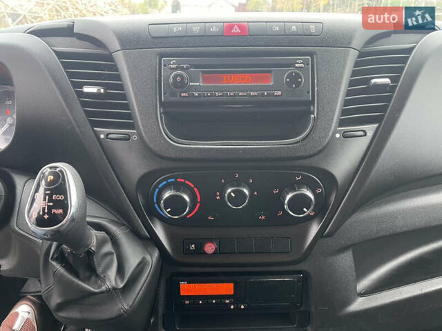 Белый Ивеко Дейли, объемом двигателя 3 л и пробегом 207 тыс. км за 27500 $, фото 10 на Automoto.ua