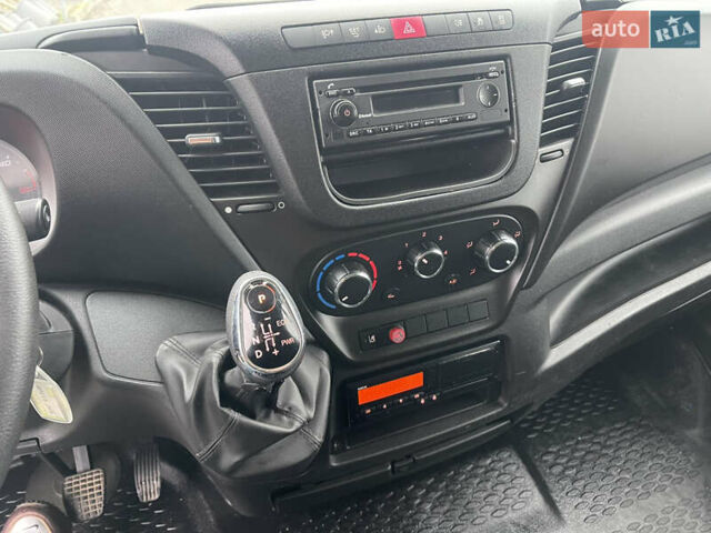 Белый Ивеко Дейли, объемом двигателя 3 л и пробегом 207 тыс. км за 27500 $, фото 9 на Automoto.ua