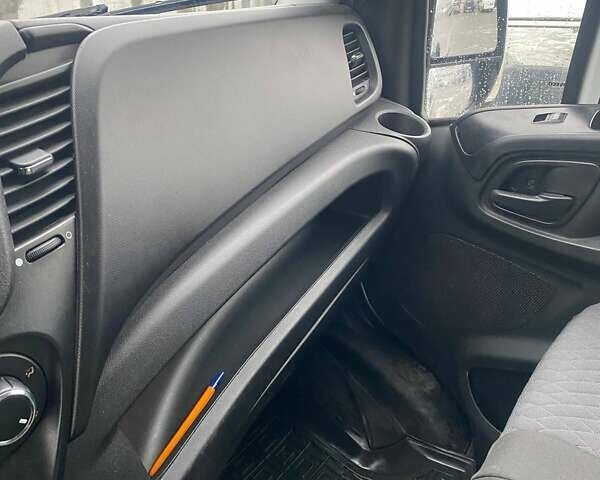 Білий Івеко Дейлі, об'ємом двигуна 3 л та пробігом 435 тис. км за 21999 $, фото 11 на Automoto.ua