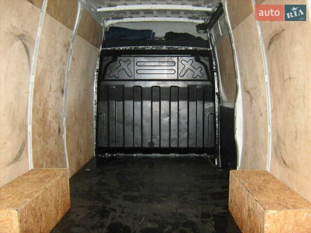 Білий Івеко Дейлі, об'ємом двигуна 2.29 л та пробігом 380 тис. км за 18900 $, фото 9 на Automoto.ua