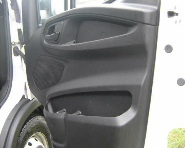 Білий Івеко Дейлі, об'ємом двигуна 2.29 л та пробігом 380 тис. км за 18900 $, фото 17 на Automoto.ua