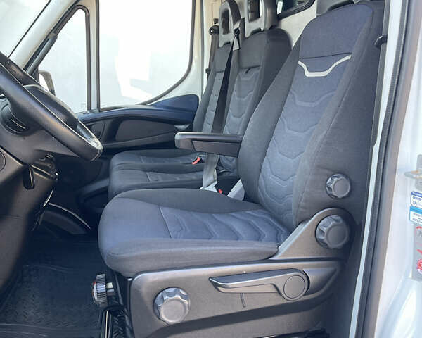 Белый Ивеко Дейли, объемом двигателя 3 л и пробегом 234 тыс. км за 26999 $, фото 25 на Automoto.ua