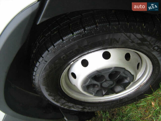 Білий Івеко Дейлі, об'ємом двигуна 2.29 л та пробігом 380 тис. км за 18900 $, фото 25 на Automoto.ua