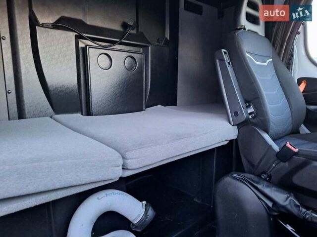 Белый Ивеко Дейли, объемом двигателя 3 л и пробегом 430 тыс. км за 39900 $, фото 11 на Automoto.ua