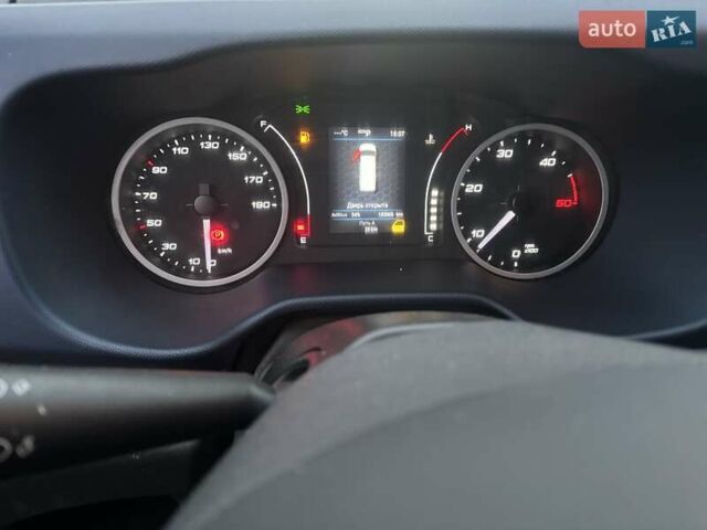 Білий Івеко Дейлі, об'ємом двигуна 3 л та пробігом 180 тис. км за 23999 $, фото 10 на Automoto.ua