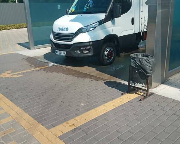 Білий Івеко Дейлі, об'ємом двигуна 3 л та пробігом 50 тис. км за 47000 $, фото 3 на Automoto.ua