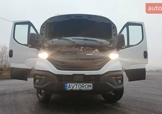 Белый Ивеко Дейли, объемом двигателя 3 л и пробегом 1 тыс. км за 58500 $, фото 4 на Automoto.ua