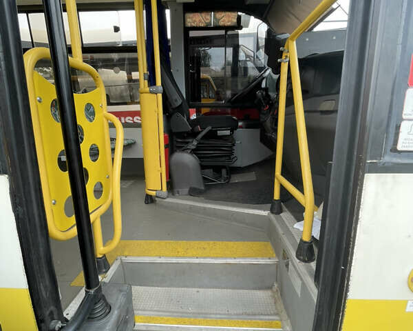 Белый Ивеко Дейли, объемом двигателя 3 л и пробегом 300 тыс. км за 23000 $, фото 5 на Automoto.ua